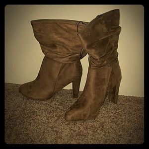 Heel boots